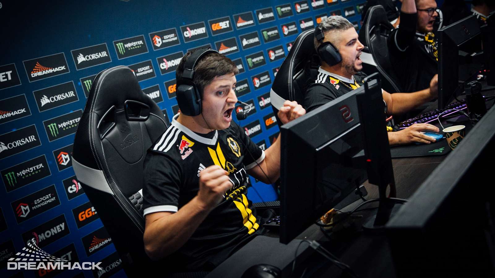 [CS:GO] Vitality a Heroic jdou do semifinále, Chaos demonstrovali