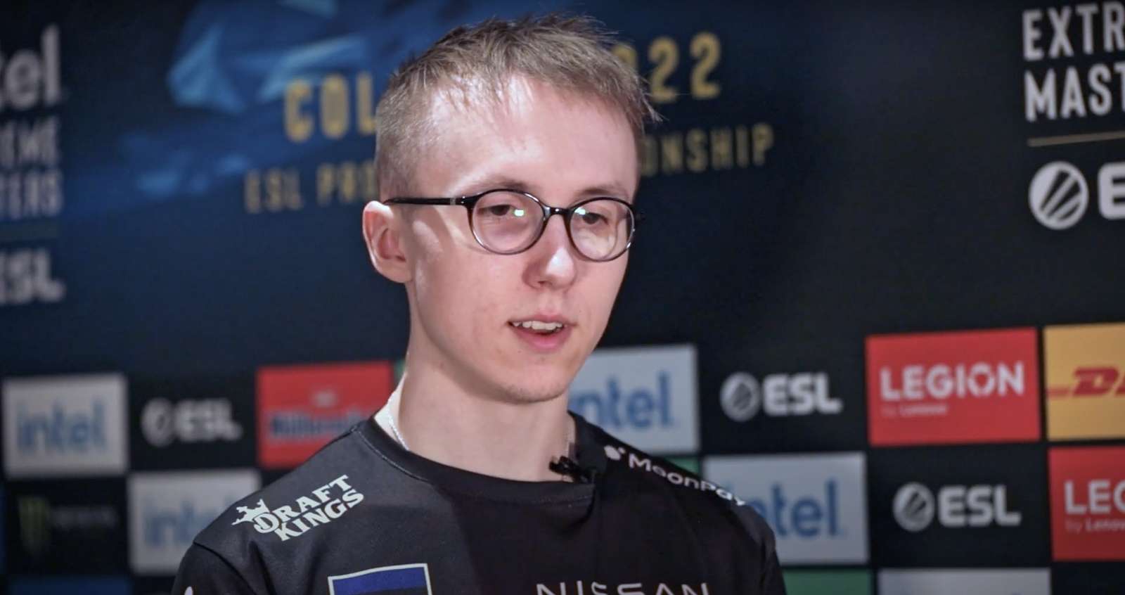 “S karriganem se předháníme, kdo déle zůstane na serveru,” tvrdí hvězdný lurker