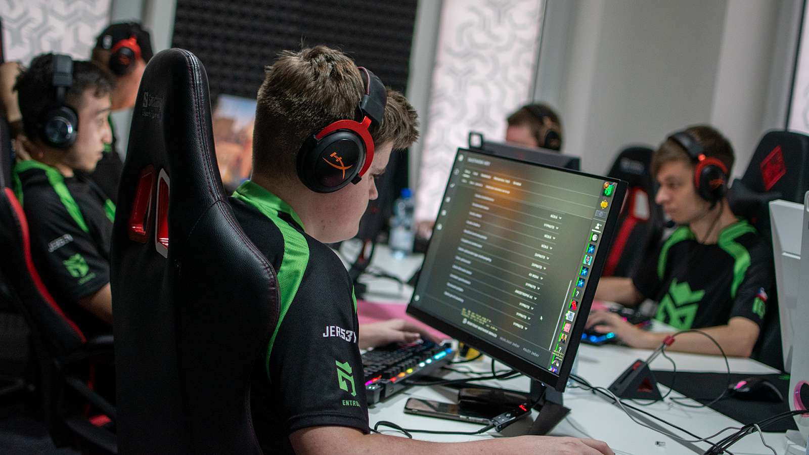 Entropiq vyzve ENTERPRISE ve šlágru Sazka eLEAGUE!