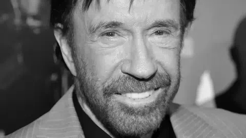 Chuck Norris náhle zemřel ve čtvrtek ráno ve věku 86 let