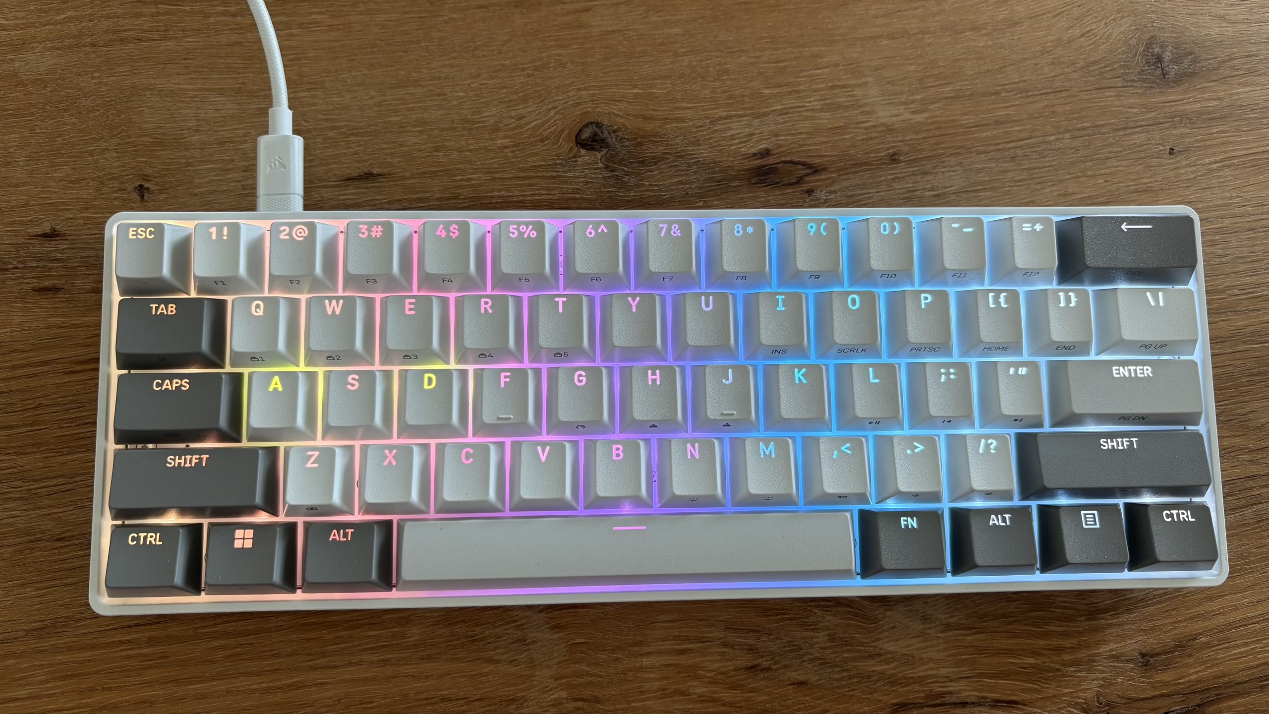 Corsair Clipper Pro Mini 60 - Dosáhnout toho, aby byl layout 60% klávesnice není snadná disciplína