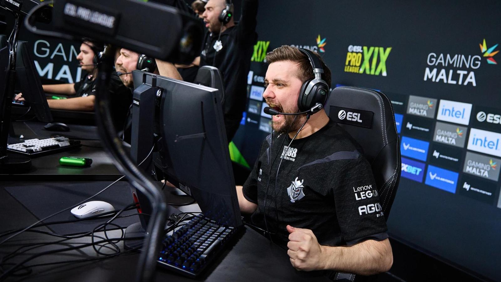 Hooxi má stálý tým, mezi sebe ho vzali dánští Astralis!