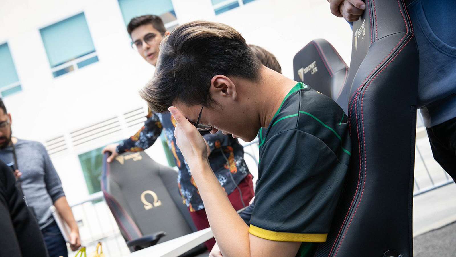 Finále LCS bylo přerušeno kvůli výpadku proudu u jednoho z hráčů