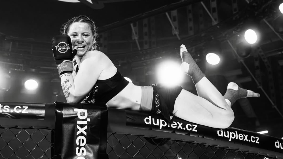 Bojovnice Mína z Clash of the Stars zemřela po nehodě v Thajsku