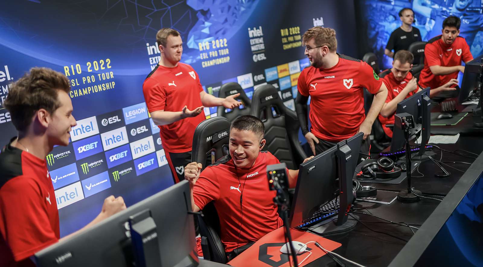 Jedna výhra a z MOUZ jsou legendy - porazí dnes fnatic?