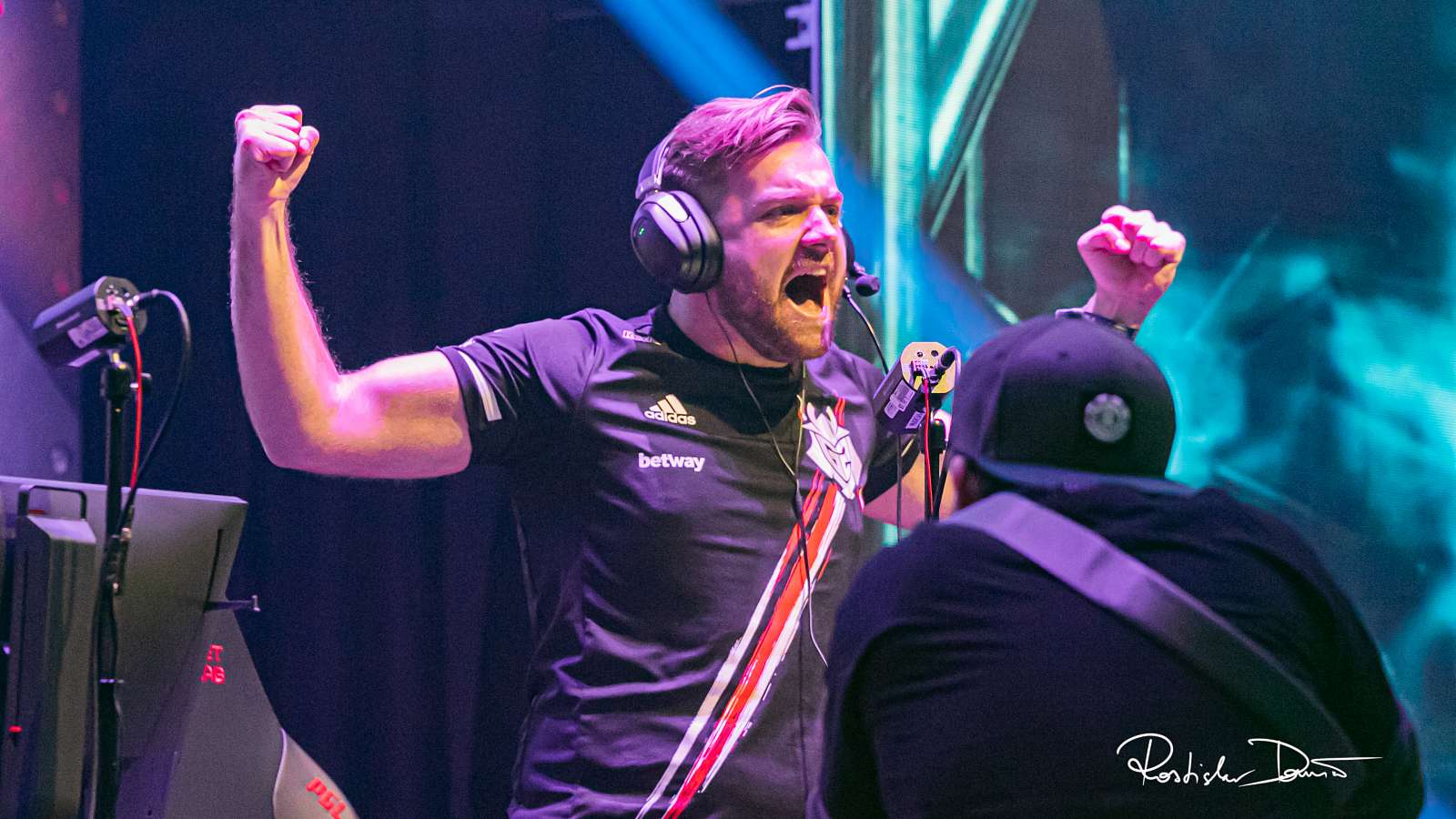 PGL Major: G2 a Vitality jsou jednu výhru od postupu, Liquid se trápí