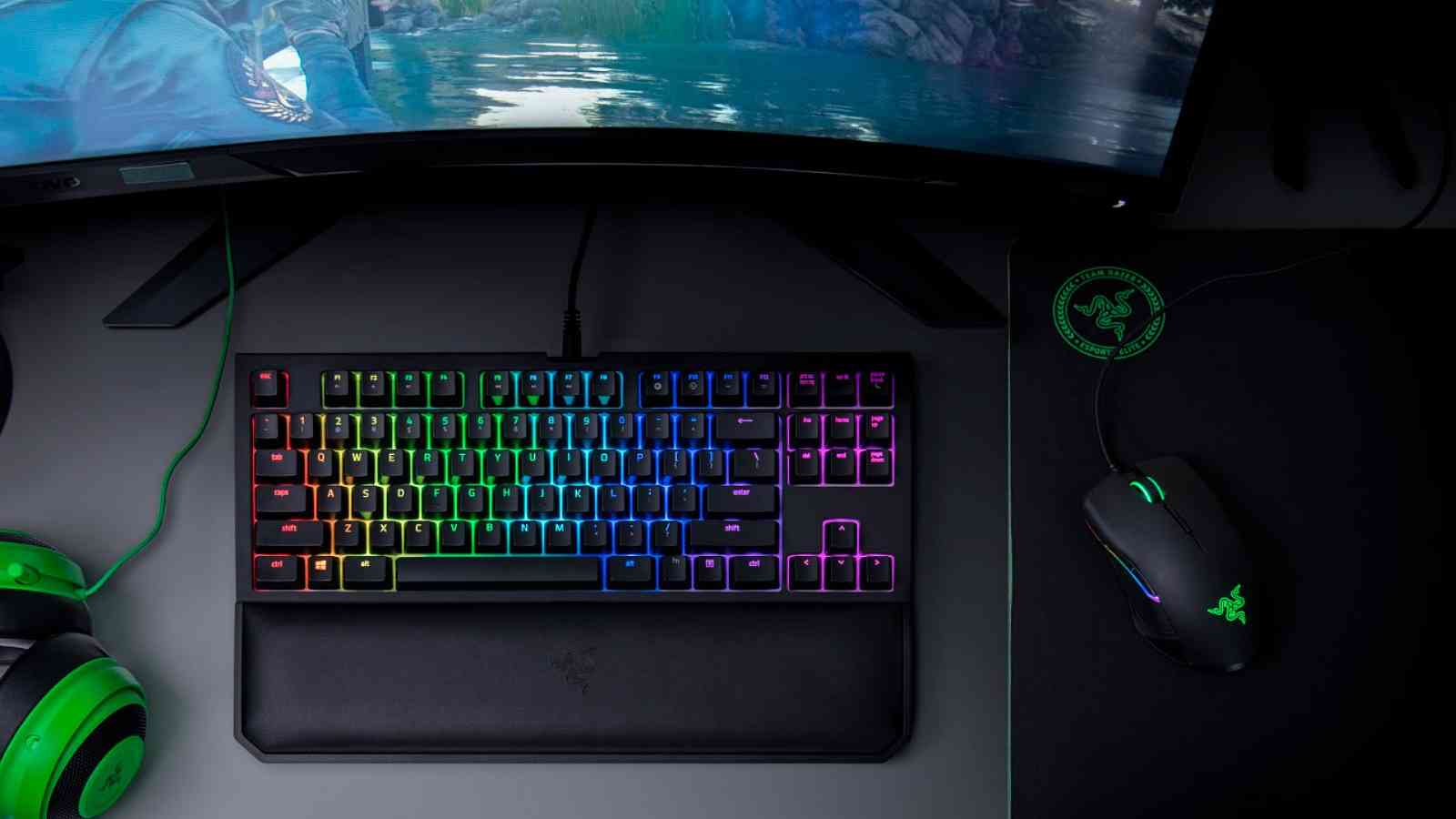 Razer uvádí druhou verzi klávesnice BlackWidow Chroma bez numerické části
