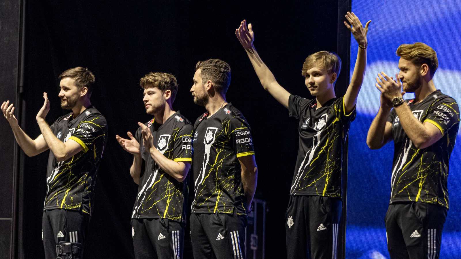 G2: „m0NESYho neprodáme za žádnou cenu“