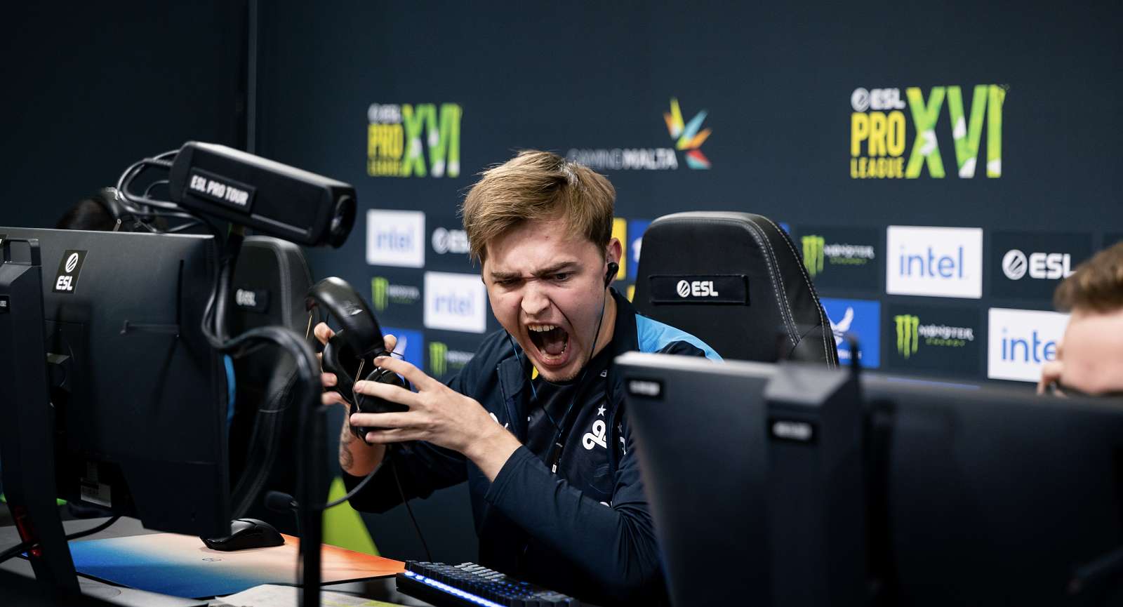 FaZe a MOUZ jdou na EPL kola ven, Liquid se postaví Cloud9