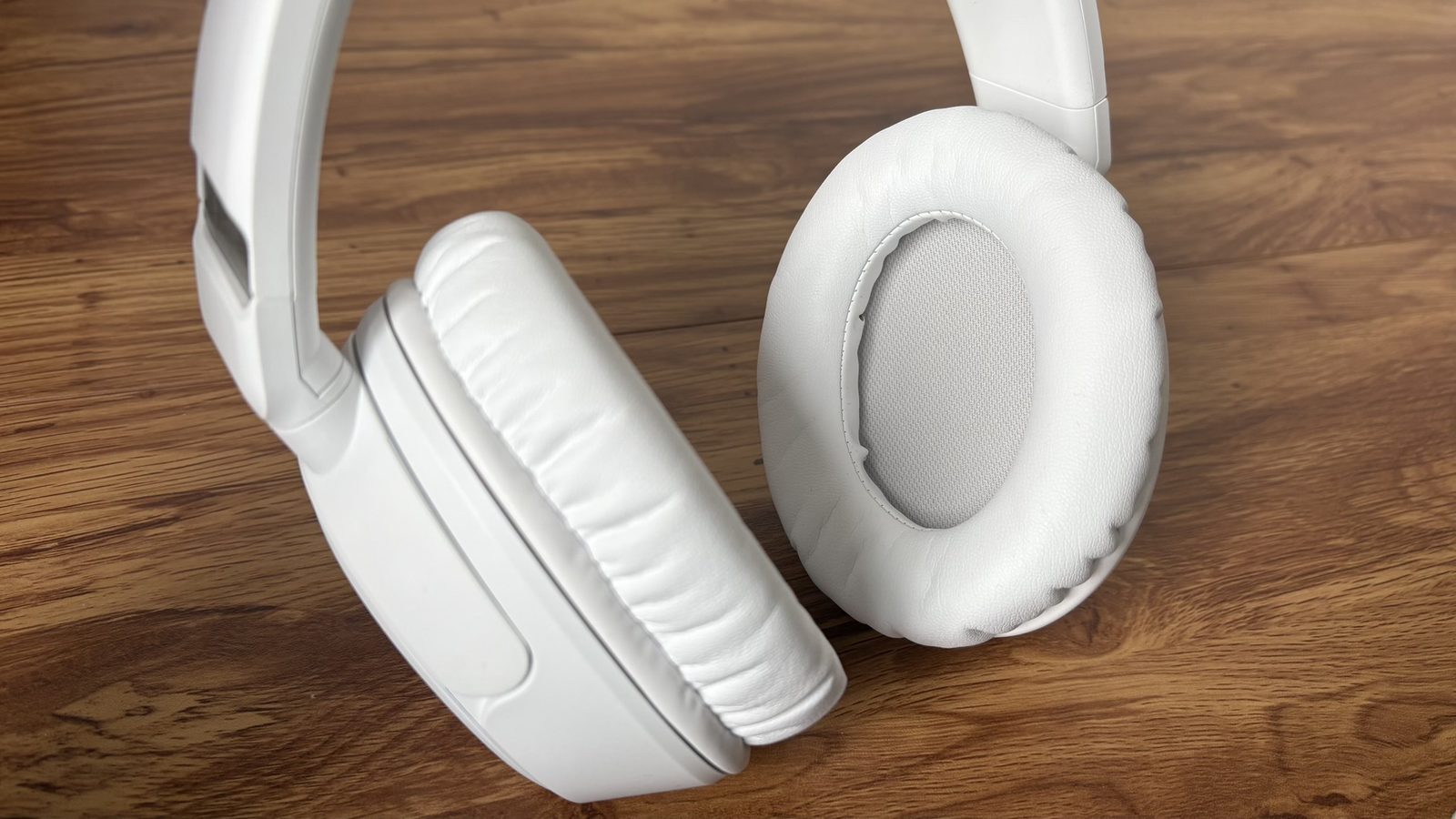 HyperX Cloud Flight 2 Wireless - náušníky s paměťovou pěnou