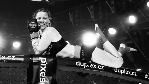 bojovnice-mina-z-clash-of-the-stars-zemrela-po-nehode-v-thajsku