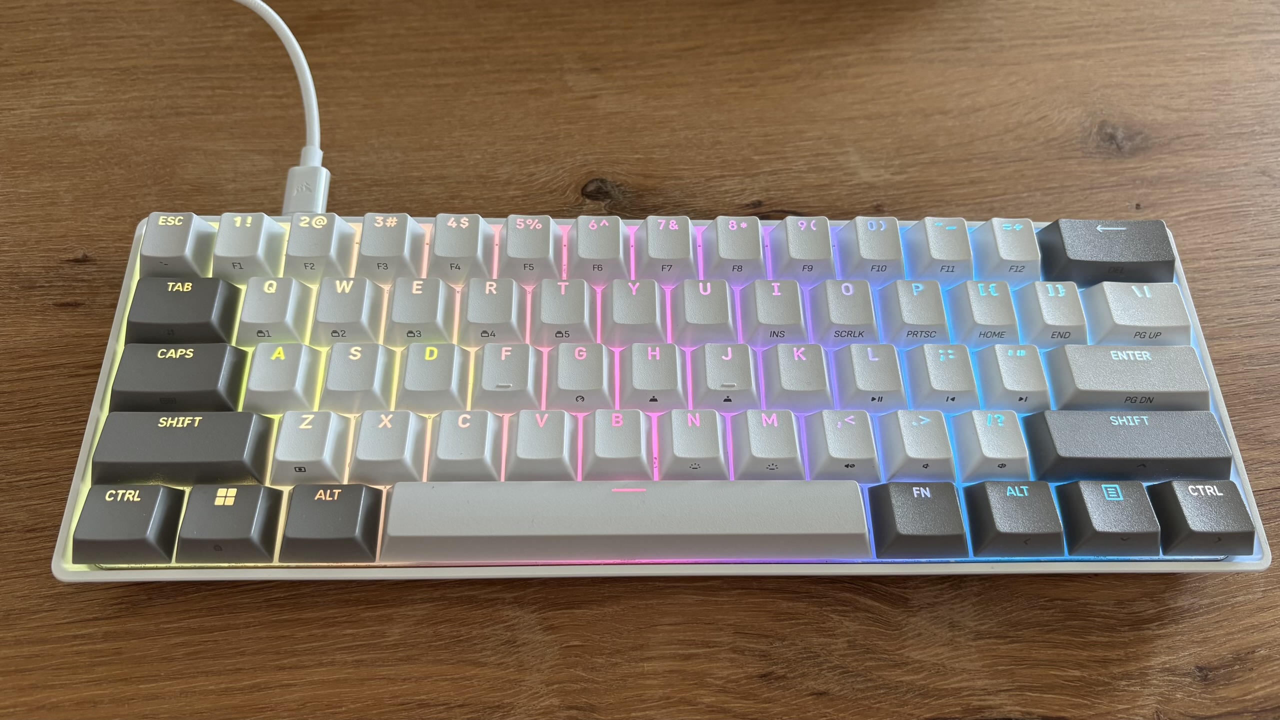 Corsair Clipper Pro Mini 60 - Recenze kompaktní herní mechanické klávesnice