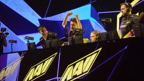 NaVi jdou do semifinále, The MongolZ se tentokrát nedařilo!