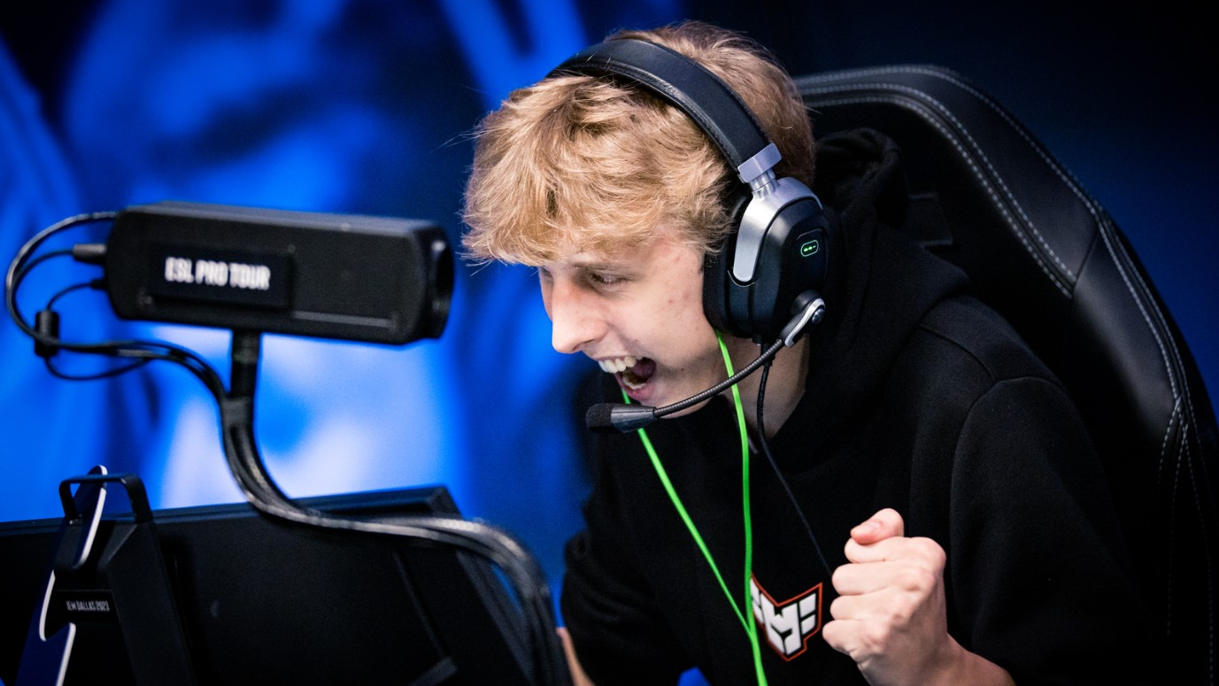 Stavn a jabbi v novém kabátě - smlouva s Astralis podepsána!