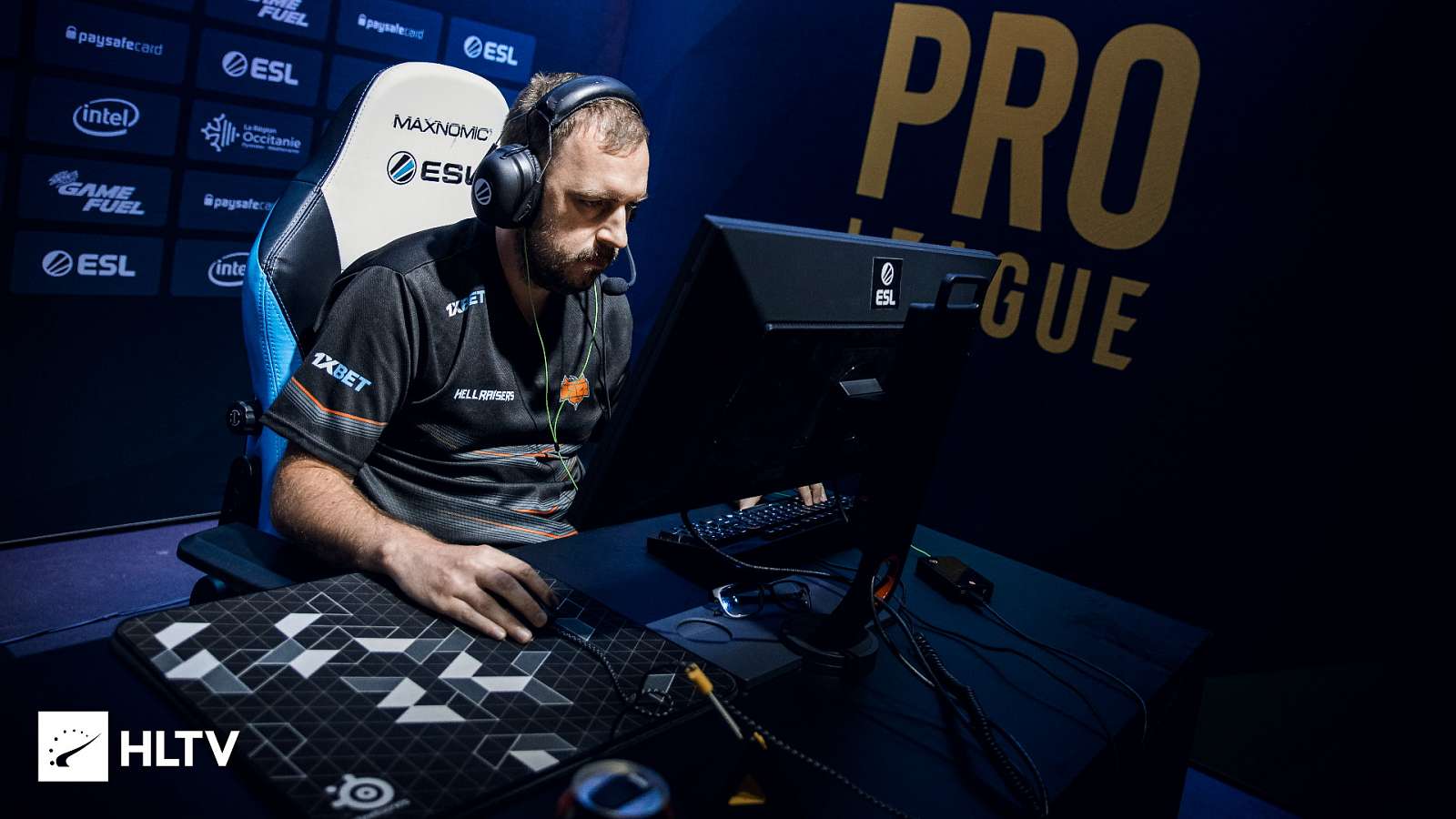 [CS:GO] Oskar a HellRaisers na lavičce?